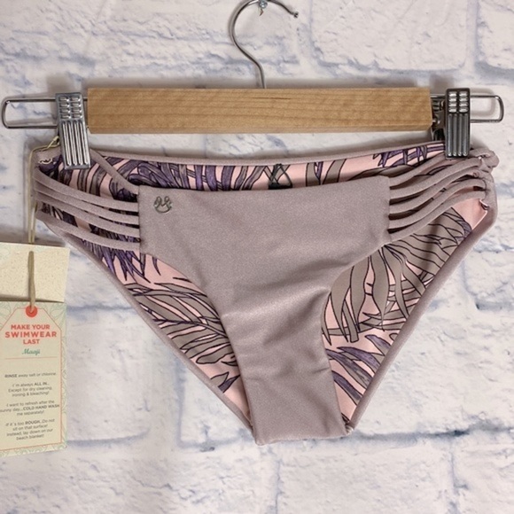 Maaji Woodrose Whisper classic reversible size small NWT - Picture 4 of 9